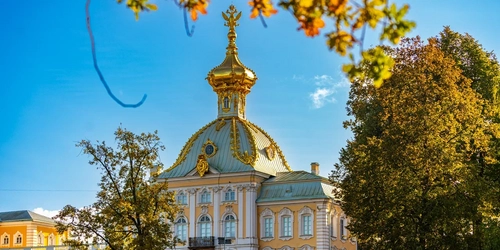 Экскурсия в Петергоф на автобусе с посещением Большого дворца