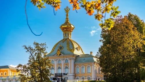 Экскурсия в Петергоф на автобусе с посещением Большого дворца