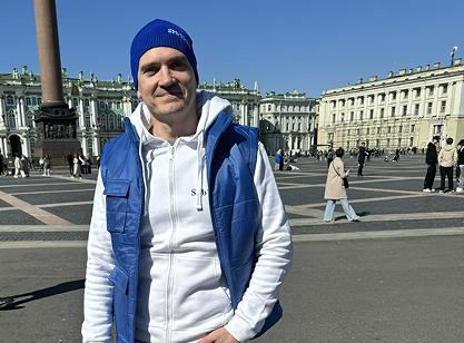Алексей Тихонов